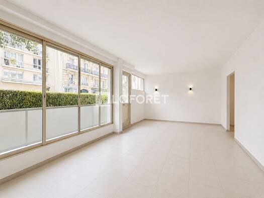 Appartement à vendre 550 000 € 3 pièces 2 chambres 80,32 m² RDC/9 Citroën-Boucicaut Paris 15ème arrondissement 75015