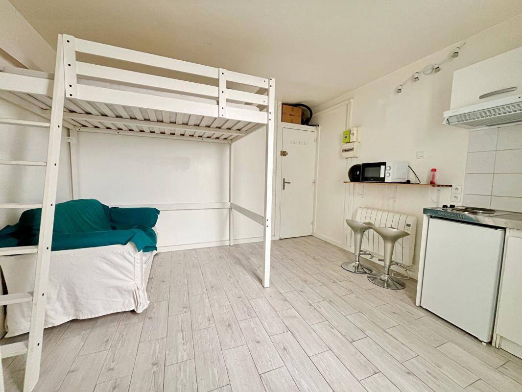 Maison à louer, 17m², LEVALLOIS PERRET