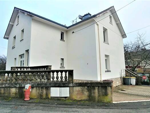 Immeuble à vendre 372 000 € 252 m² Belfort 90000