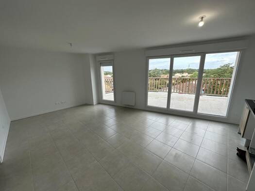 Appartement à louer 617 € 2 pièces 1 chambre 44 m² 2ème étage Lagrave-Le Bourg Saint-Vincent-de-Paul 33440