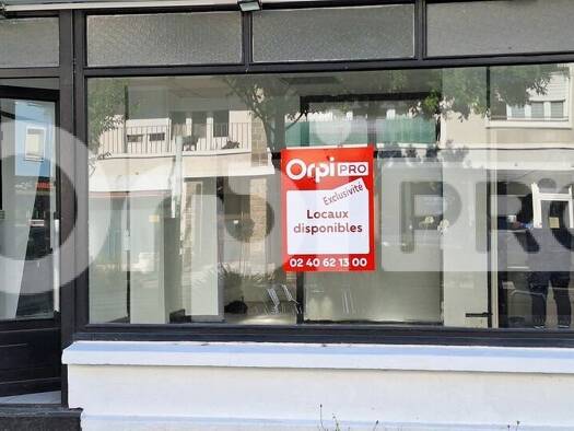 Local commercial à louer 725 € 45 m² de surface de vente Saint Nazaire 44600