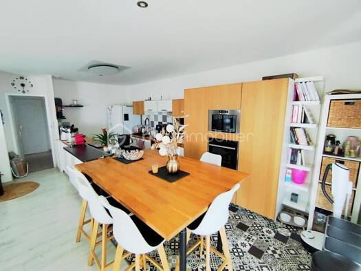 Maison de plain-pied à vendre 359 000 € 6 pièces 4 chambres 132 m² 400 m² de terrain Nébian 34800