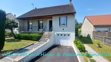 Maison à vendre 156 750 € 5 pièces 3 chambres 102 m² 816 m² de terrain Pernant 02200
