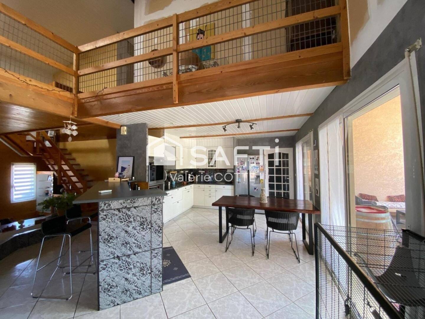 Maison à vendre, 360m², LAROQUE DES ALBERES