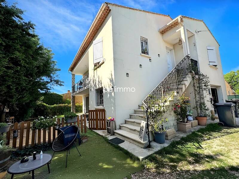 Maison à louer, 120m², PELISSANNE