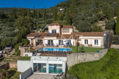 Villa à vendre 1 310 000 € 8 pièces 4 chambres 205,2 m² 2 687 m² de terrain Cabris 06530