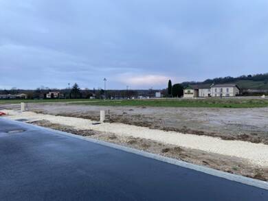 Terrain constructible à vendre 76 900 € 702 m² de terrain Verdelais 33490
