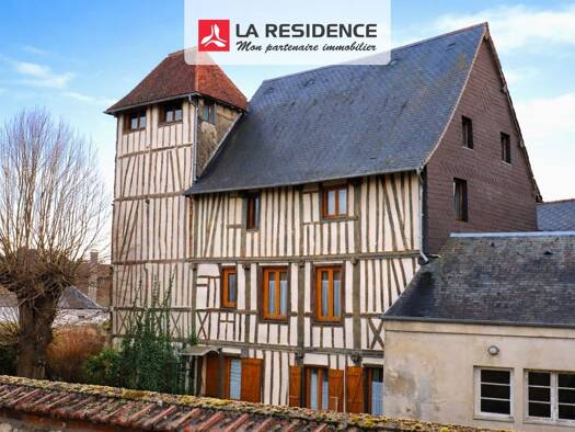 Immeuble à vendre 368 000 € 220 m² Pont-de-l'Arche 27340