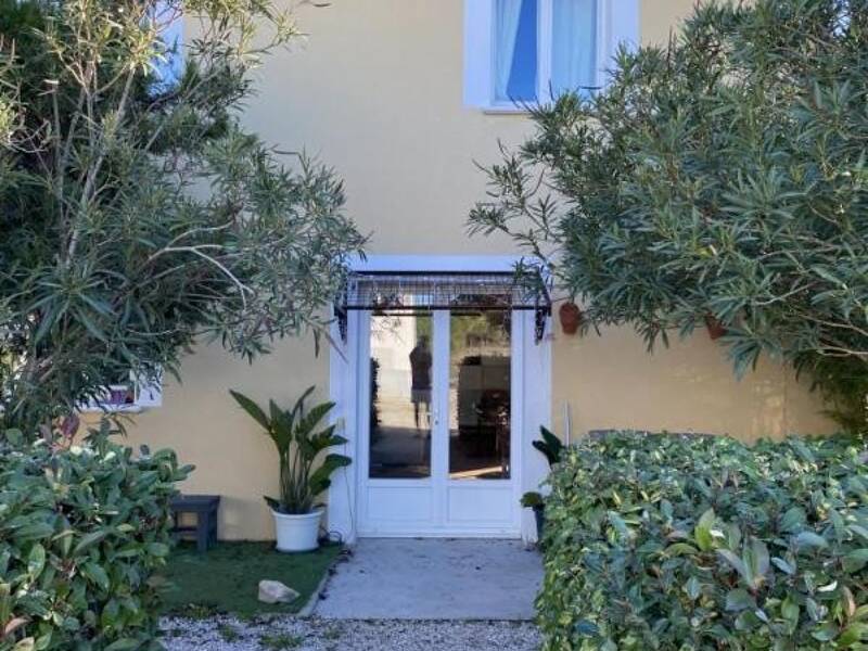Maison à louer, 80m², AIGUES MORTES