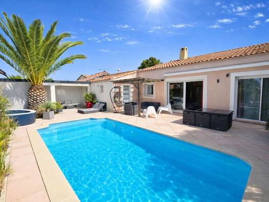 Maison de plain-pied à vendre 570 000 € 6 pièces 5 chambres 136 m² 591 m² de terrain Avenue de Marseille-Liourat Vitrolles 13127