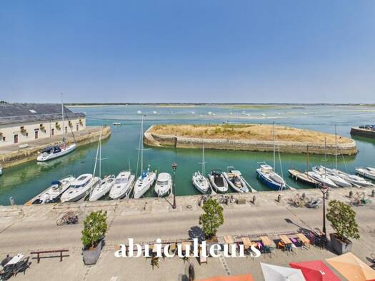 Appartement à vendre 199 890 € 2 pièces 1 chambre 38 m² Étage 3/3 Le Croisic 44490