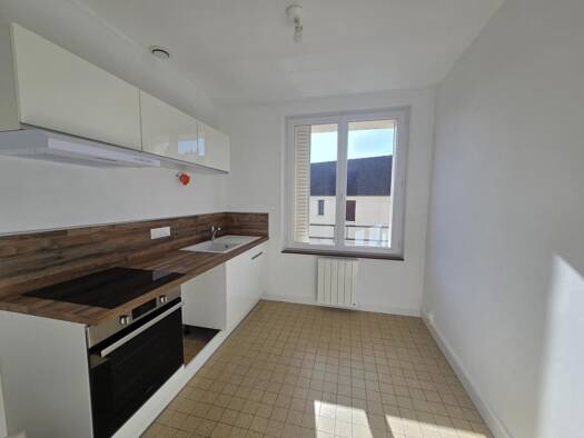 Appartement à louer 690 € 3 pièces 2 chambres 55 m² Fère-en-Tardenois 02130