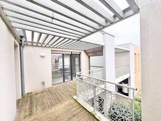 Appartement à louer 715 € 2 pièces 1 chambre 48 m² 1er étage Belveze L'Union 31240