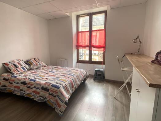 Studio à louer 385 € 1 pièce 17,2 m² Étage 2/3 Poitiers 86000
