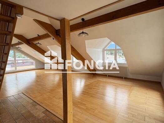 Appartement à louer 1 650 € 3 pièces 2 chambres 103,4 m² 6 étages Cités Thonon-les-Bains 74200