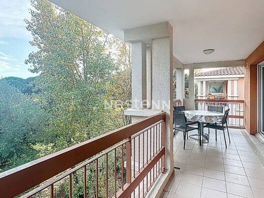 Appartement à louer 1 500 € 3 pièces 2 chambres 45 m² Étage 2/3 Cannes Marina-La Roubine Mandelieu-la-Napoule 06210