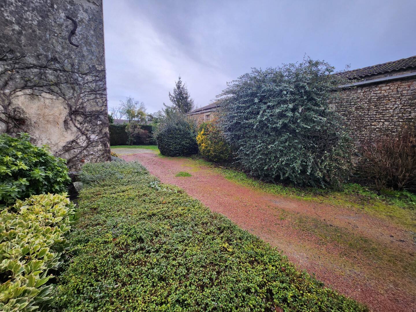 Maison à vendre, 108m², SAINTE GEMME LA PLAINE