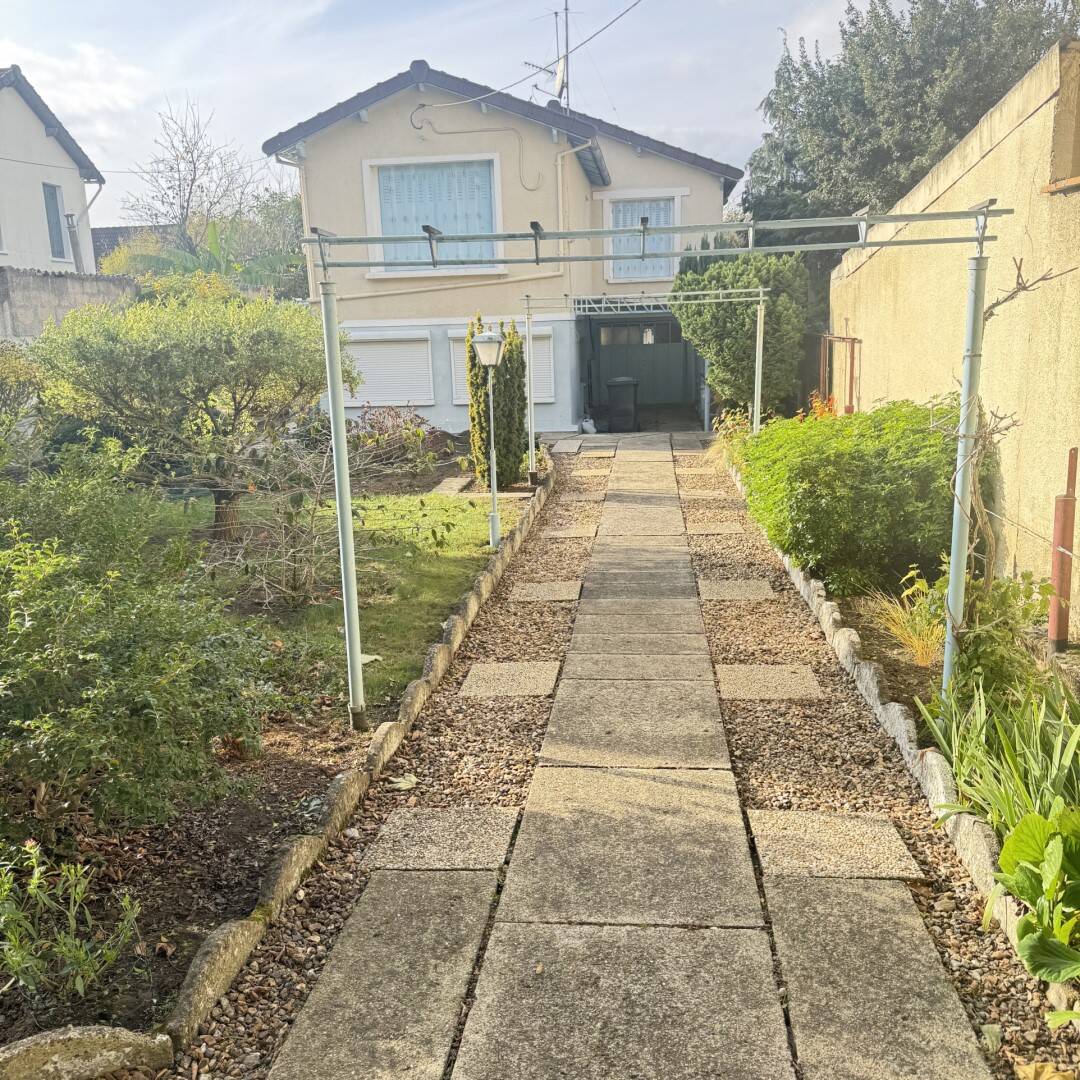 Maison à vendre, 95m², MONTIGNY LES CORMEILLES
