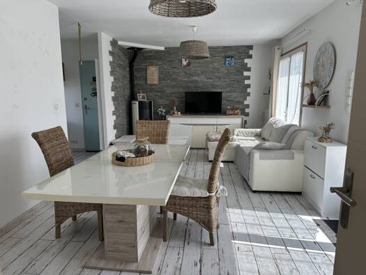 Maison de plain-pied à vendre 190 800 € 3 pièces 2 chambres 67 m² 653 m² de terrain Pendé 80230