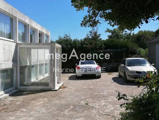 Maison à vendre 294 000 € 12 pièces 6 chambres 268 m² 1 317 m² de terrain La Glacerie Rurale La Glacerie 50470