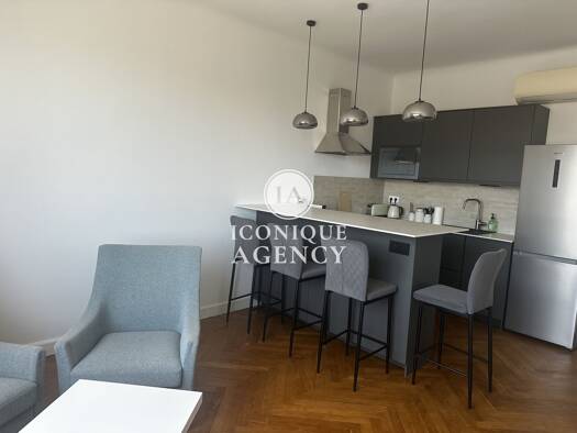 Appartement à vendre 469 000 € 3 pièces 2 chambres 59 m² Étage 7/8 Pointe Croisette Cannes 06400
