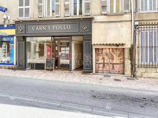 Local commercial à vendre 220 000 € 116 m² de surface de vente Barjols 83670
