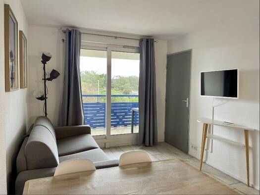 Appartement à louer 650 € 2 pièces 1 chambre 25 m² Lacanau 33680