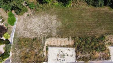Terrain viabilisé à vendre 82 000 € 479 m² de terrain Eymeux 26730