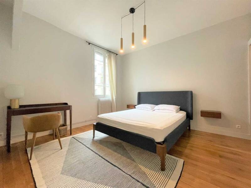 Maison à louer, 80m², PARIS 10E