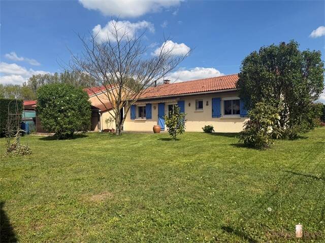 Maison à louer, 89m², SAINT JEAN DE BOURNAY