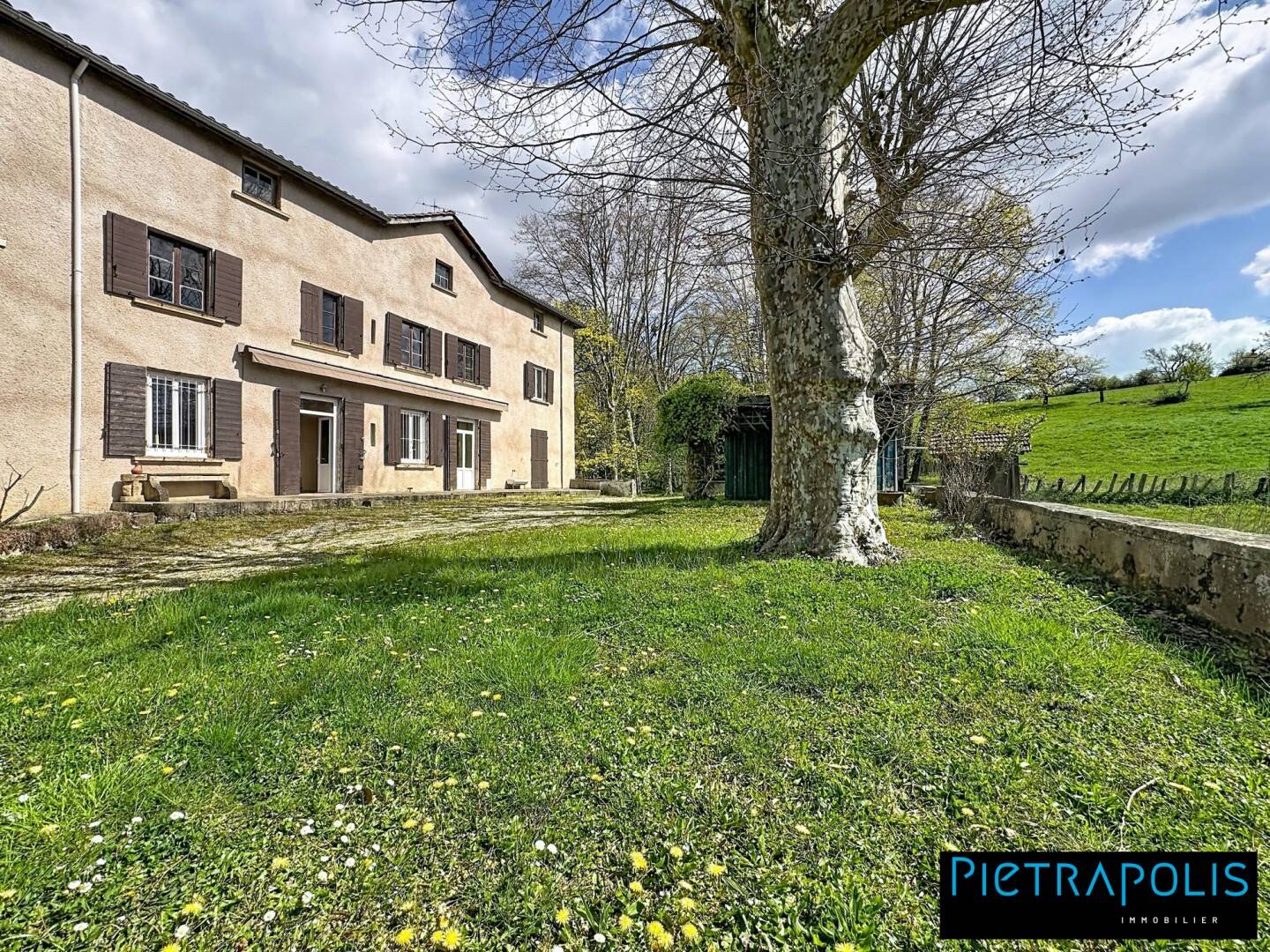 Maison à vendre, 320m², SAINT GENIS LAVAL