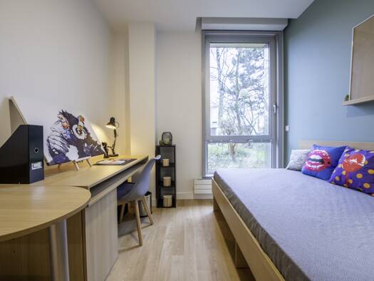 Appartement à louer - logement étudiant 555 € 1 pièce 18 m² 3 étages Les Larris-Maradas Pontoise 95014