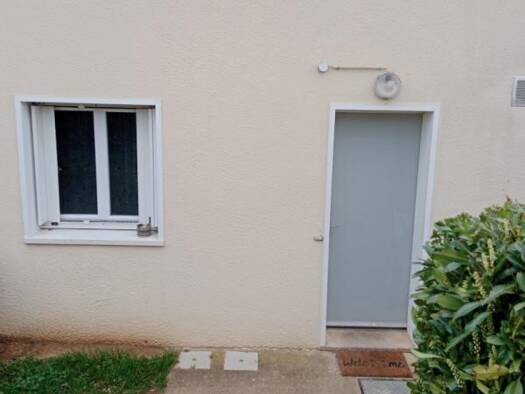 Colocation à louer 450 € 1 pièce 3 chambres 8 m² 2 étages Trois Vallons-Le Lombard L'Isle-d'Abeau 38080