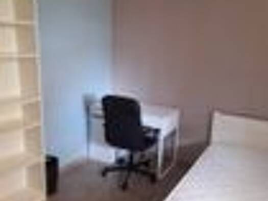 Appartement à louer 520 € 4 pièces 3 chambres 71 m² RDC Bron Centre-Le Rafour Bron 69500