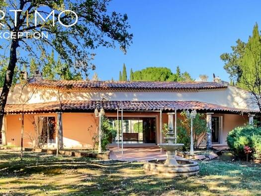 Villa à vendre 950 000 € 6 pièces 4 chambres 252 m² Peynier 13790