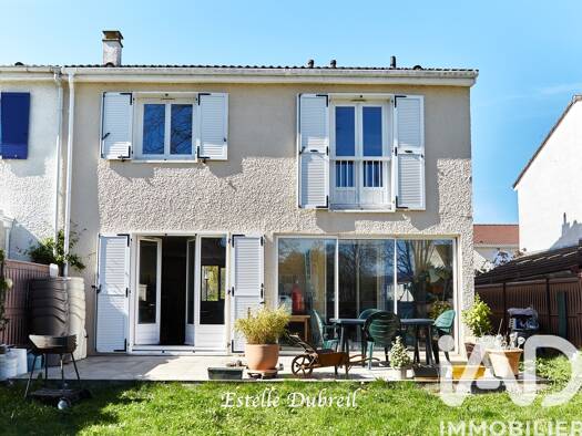 Maison à vendre 484 000 € 5 pièces 4 chambres 113 m² 290 m² de terrain Le Village Montigny-le-Bretonneux 78180
