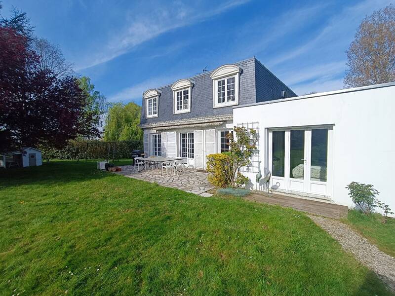 Maison à vendre, 180m², FONTENAY LE FLEURY