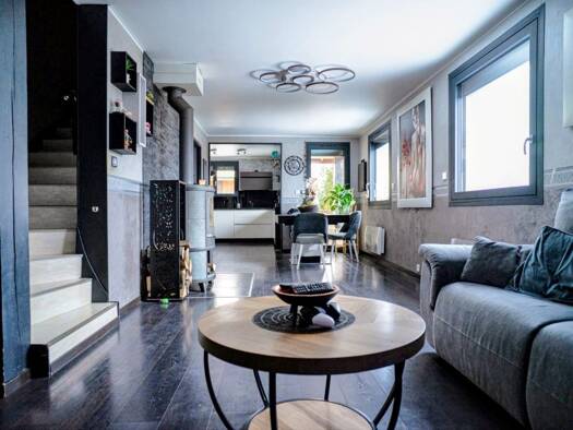 Maison à vendre 490 000 € 8 pièces 5 chambres 154 m² 1 177 m² de terrain Malbuisson 25160