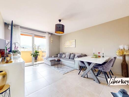 Appartement à vendre 353 000 € 4 pièces 3 chambres 82 m² 3ème étage Beulet-Ile de France Annemasse 74100