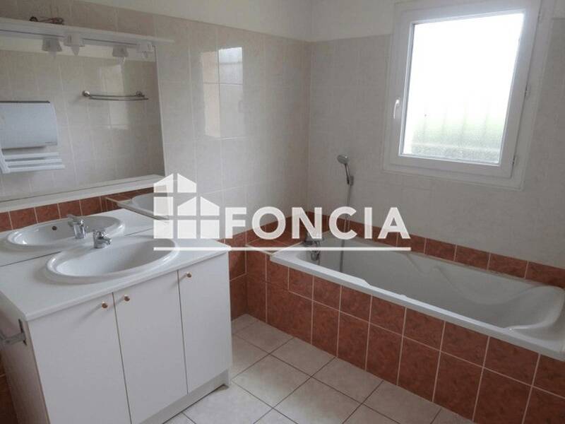 Maison à louer, 99m², CLONAS SUR VAREZE