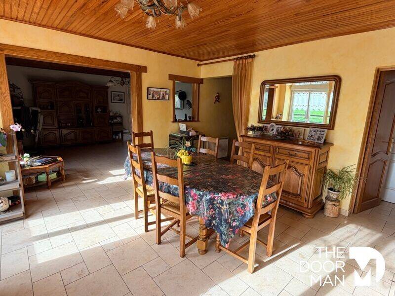 Maison à vendre, 247m², LE TRONCHET