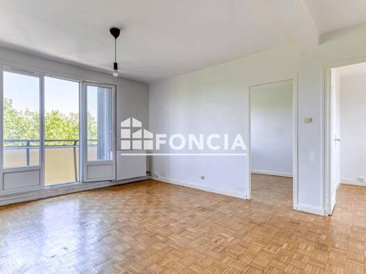 Appartement à vendre 159 900 € 4 pièces 3 chambres 61 m² Étage 4/7 Parilly-Jules Guesde Vénissieux 69200