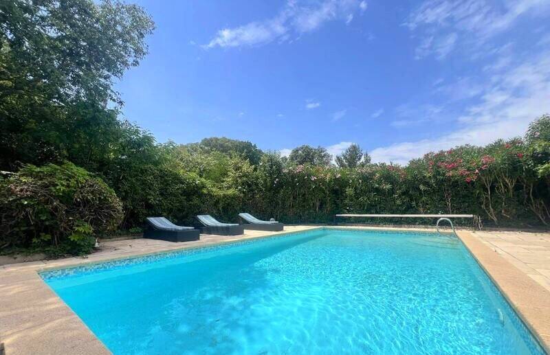 Maison à vendre, 217m², SAINTE ANASTASIE