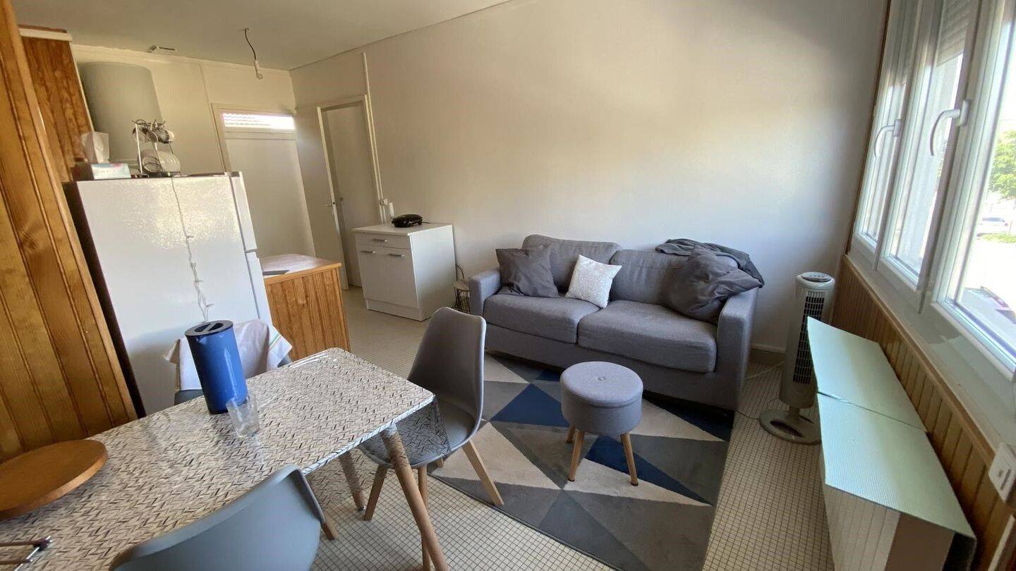 Maison à louer, 41m², LA TOUR DE SALVAGNY