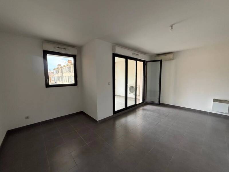 Maison à louer, 31m², MARSEILLE 8E