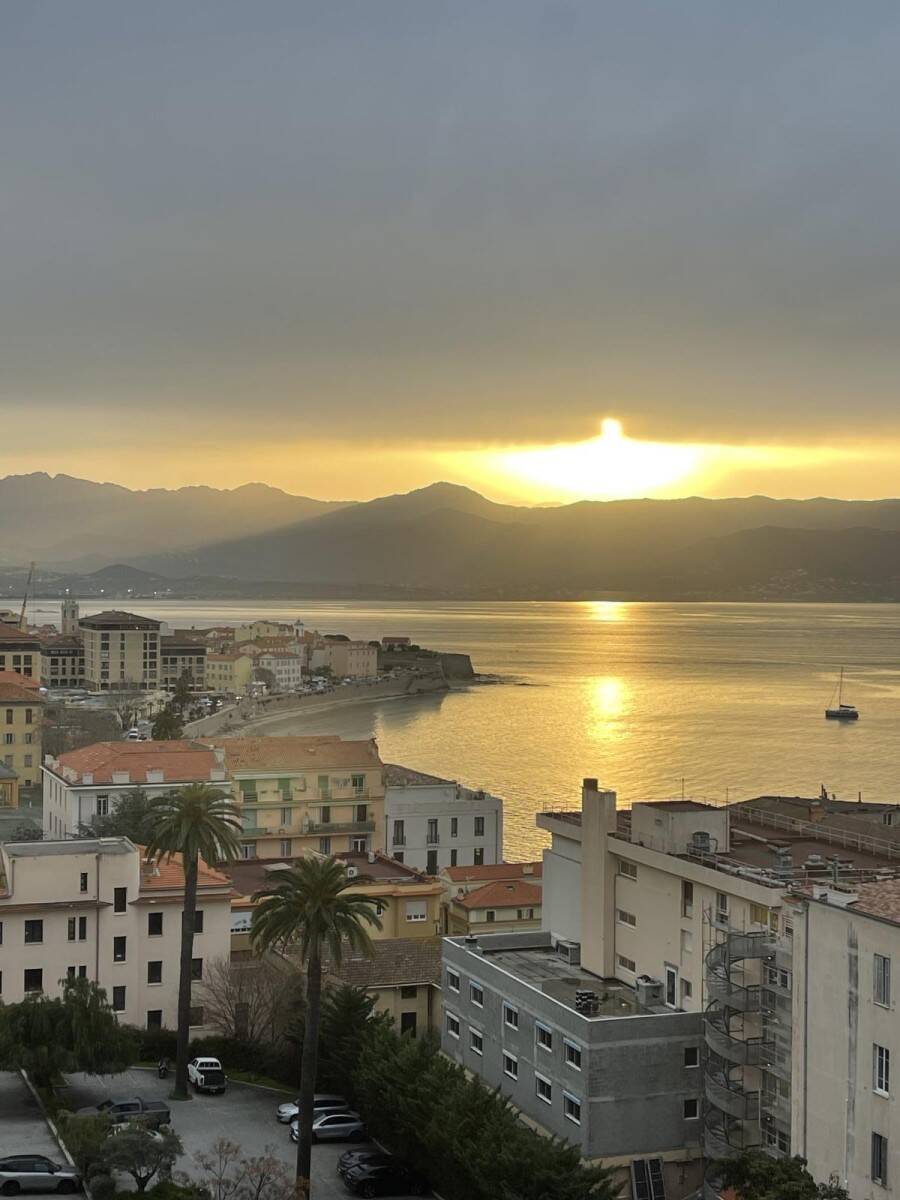 Maison à louer, 106m², AJACCIO