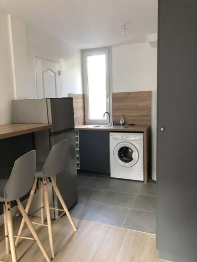 Appartement à louer 1 124 € 3 pièces 2 chambres 44 m² RDC Lénine Le Blanc-Mesnil 93150