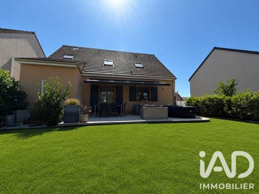 Maison à vendre 349 000 € 6 pièces 4 chambres 125 m² 512 m² de terrain Oissery 77178