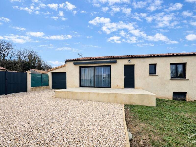Maison à vendre, 85m², SAINT JULIEN DE PEYROLAS