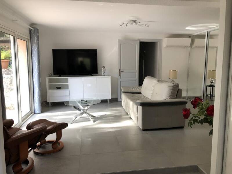 Maison à louer, 80m², SOLLIES PONT